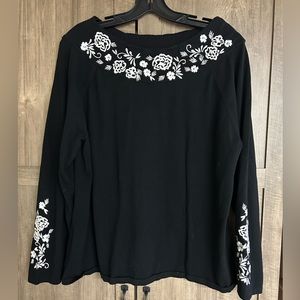 CJ banks women’s long sleeve embroidered top